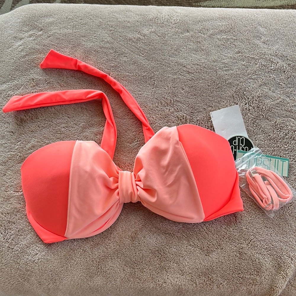Pursuit Damsel Bow push up bikini top